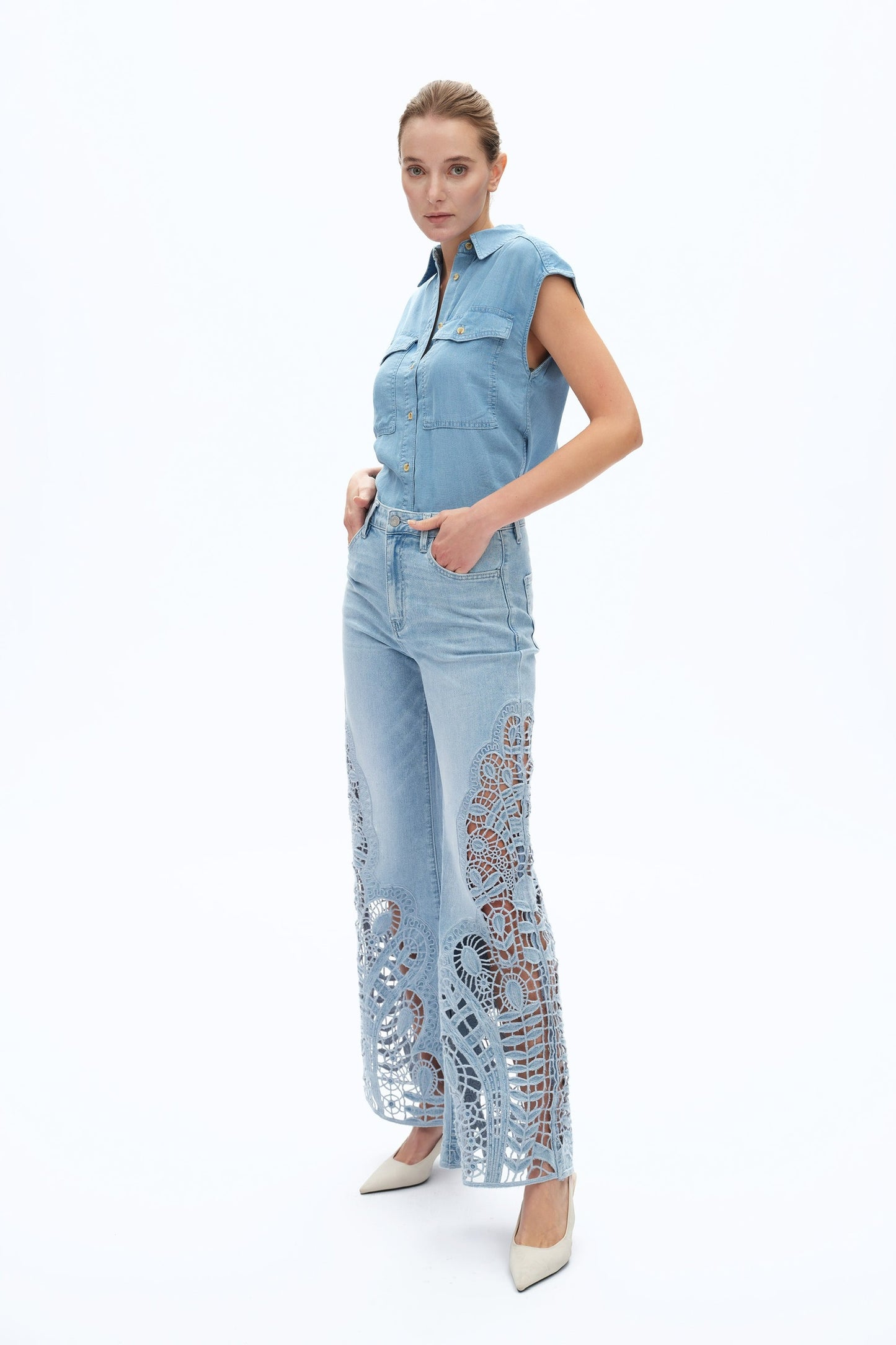 THE WILLOW LACE JEAN