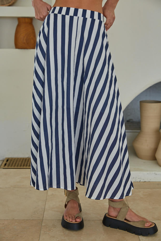 THE NAVY SET