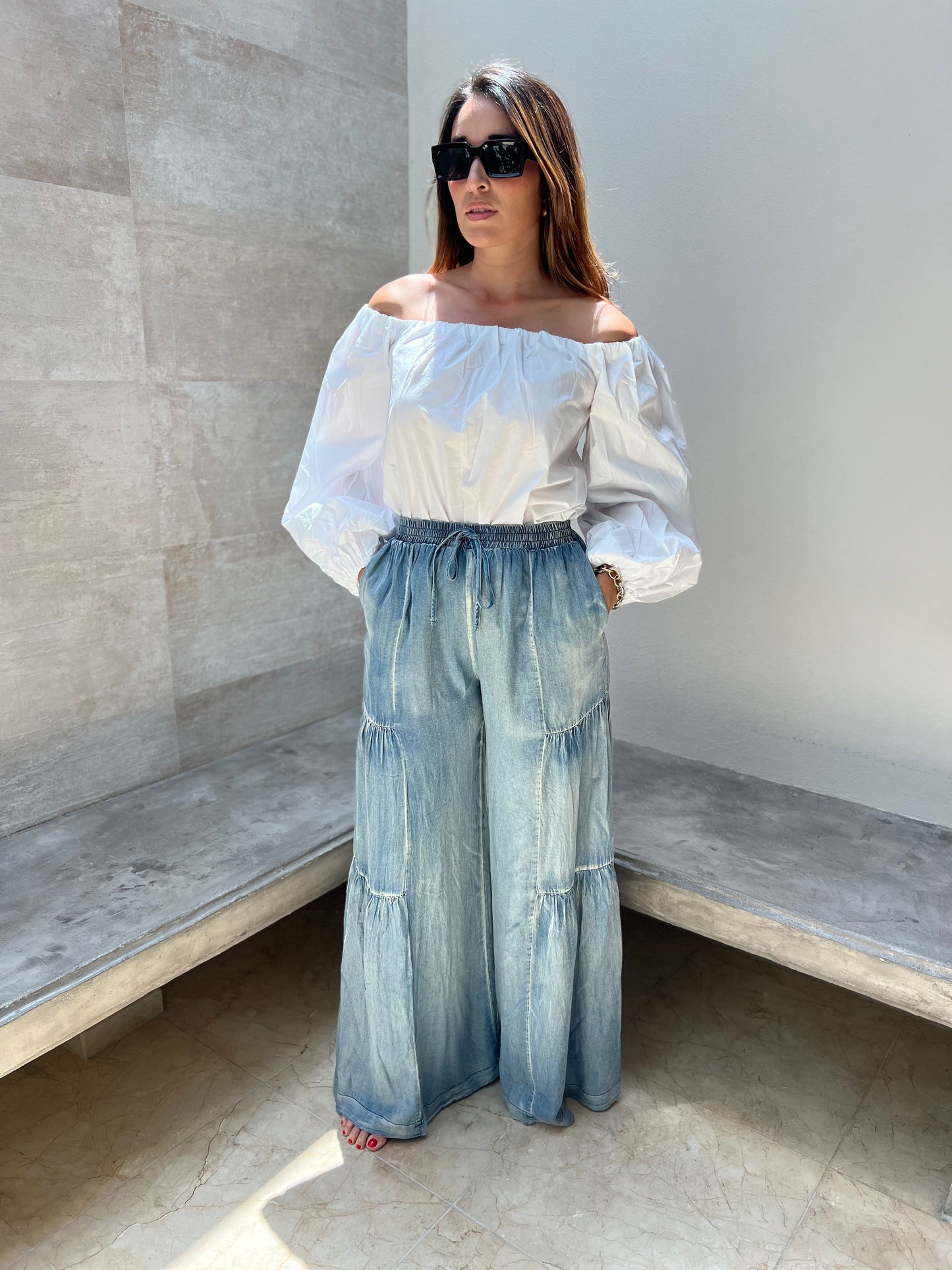 OFF SHOULDER TOP