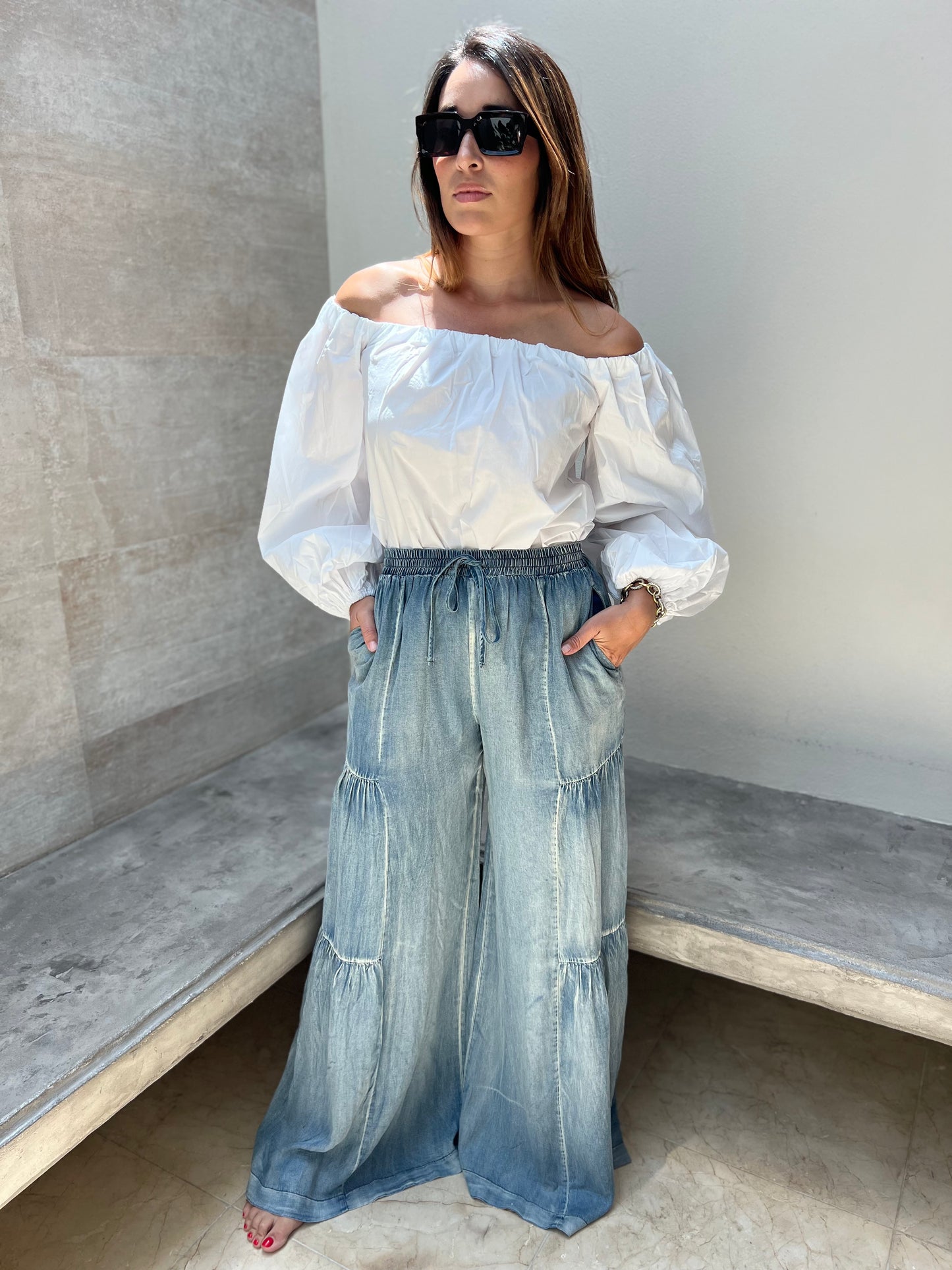 OFF SHOULDER TOP