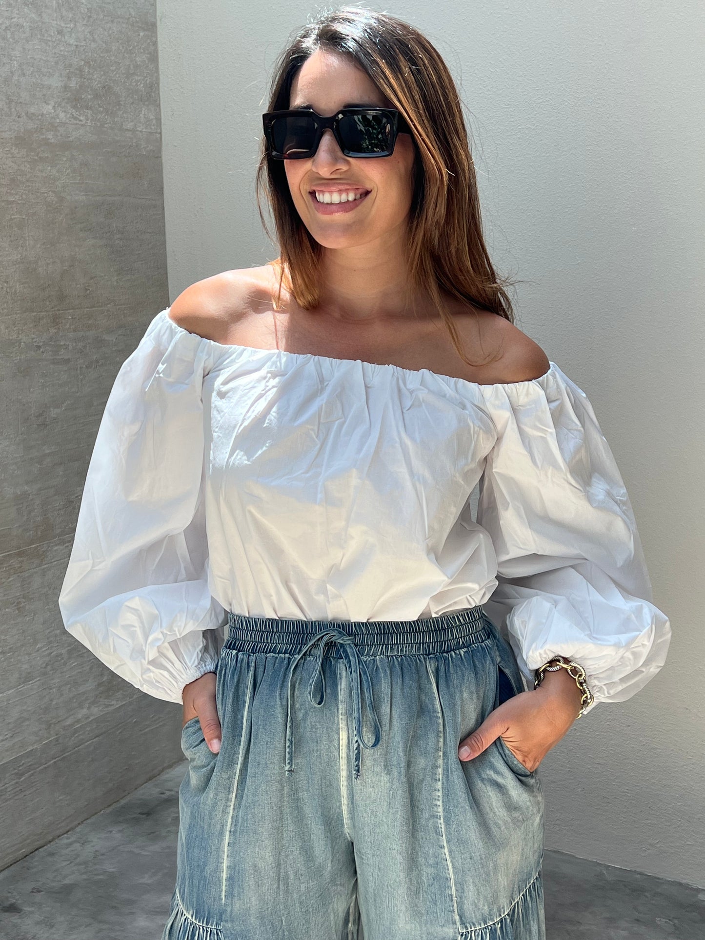 OFF SHOULDER TOP
