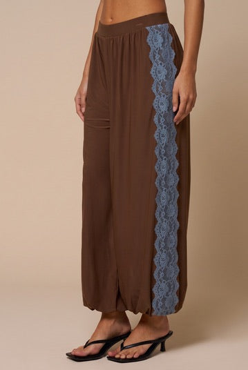 THE FLO SET