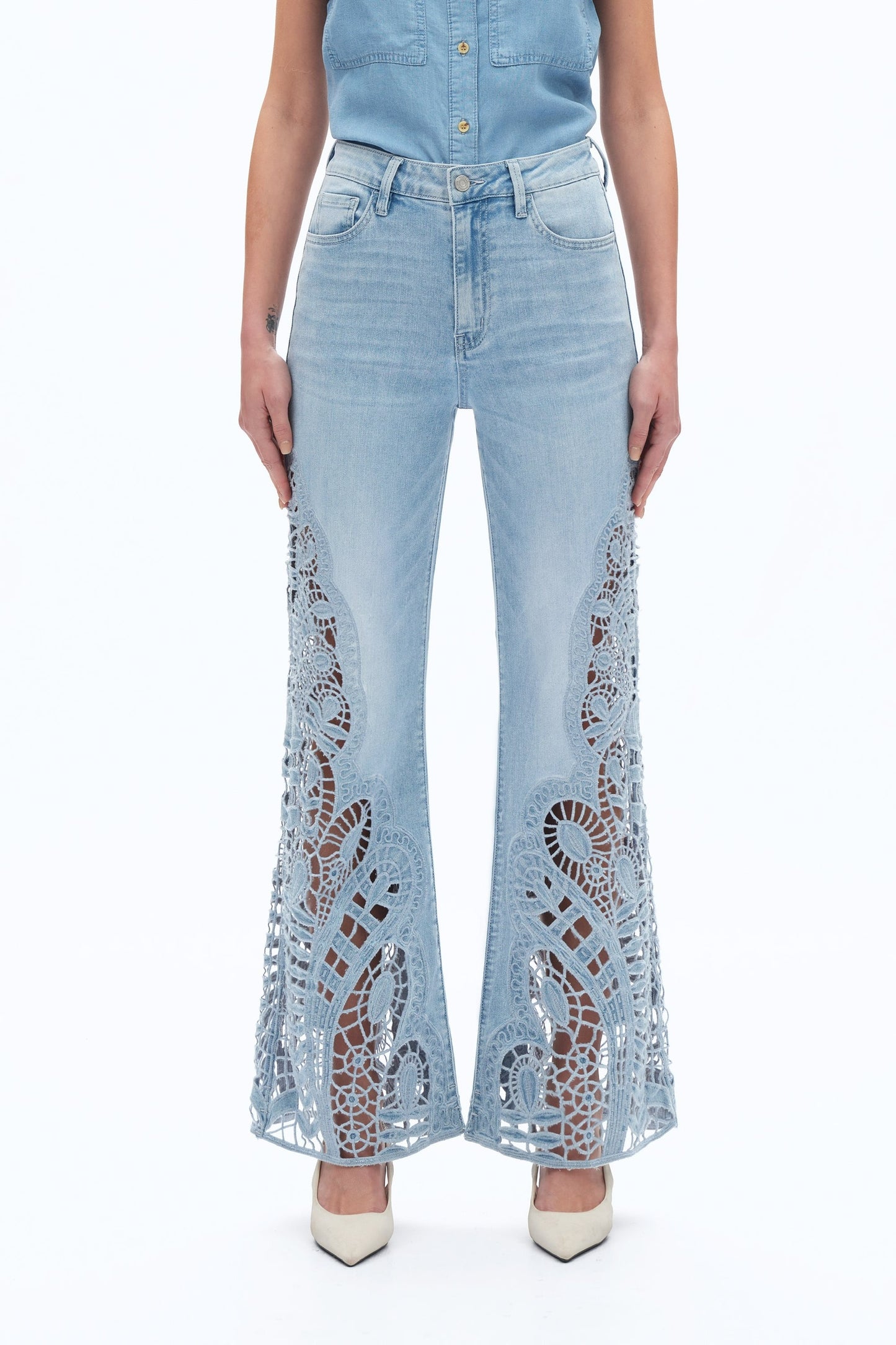 THE WILLOW LACE JEAN