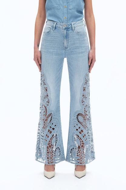 THE WILLOW LACE JEAN