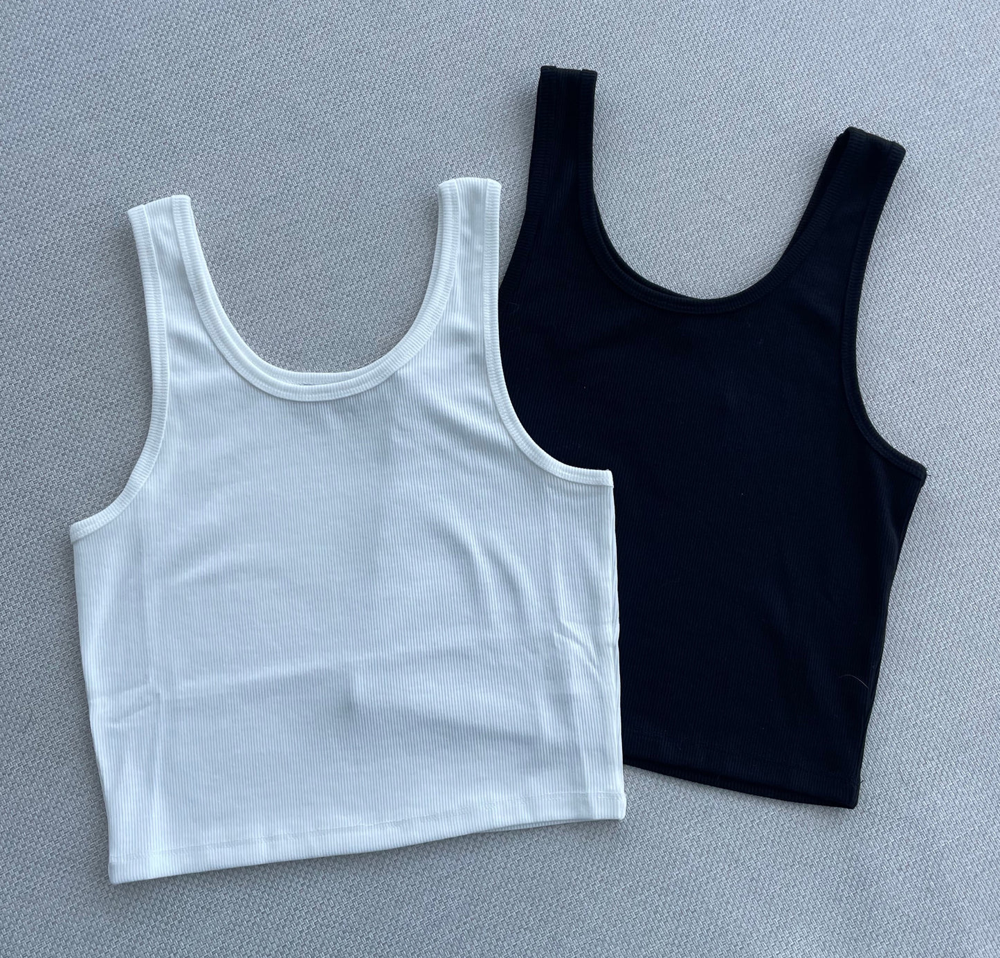 BASIC TANK TOP