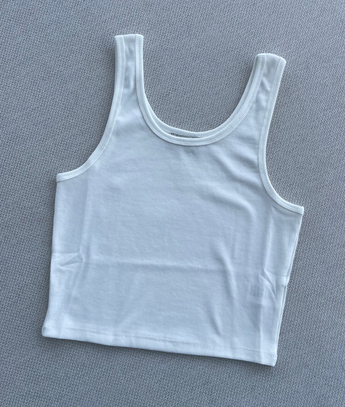 BASIC TANK TOP