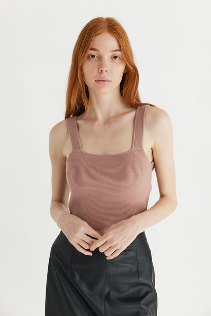 THE KAILEE TOP